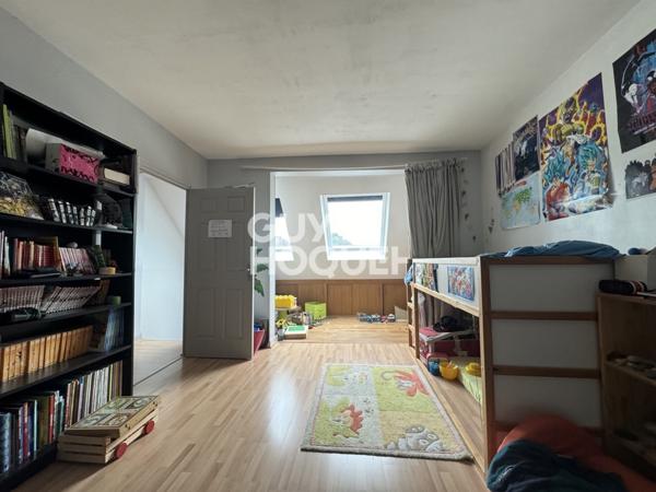 PROCHE CENTRE VILLE - MAISON D'ENVIRON 169M² AVEC GARAGE