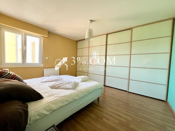 Appartement
                                                                                                                                                                                                                                                                                                                        4 pièce(s)                                                                                                                                                                                                          3 chambre(s)                                                                                                                                                                                                          103.53  m²