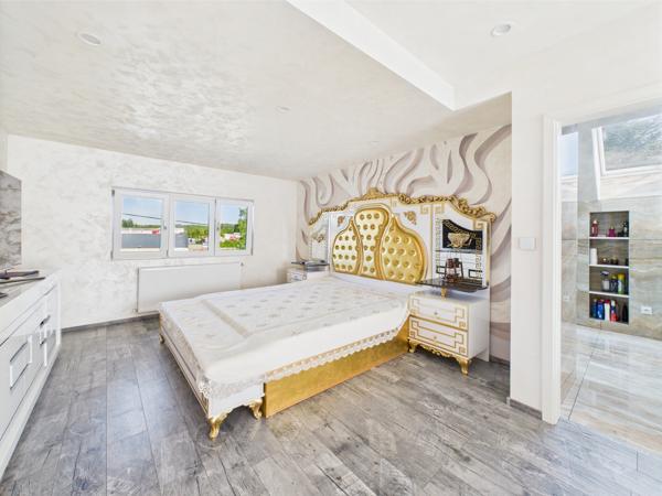 Maison 9 pièces - 255 m² Bien prestige