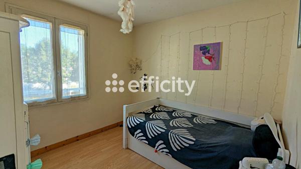 Maison
         5 pièces
        - 88 m² 181 000 € *