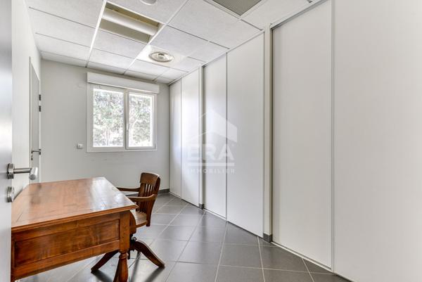 Local commercial Cuxac D Aude 5 pièce(s) 166.56 m2