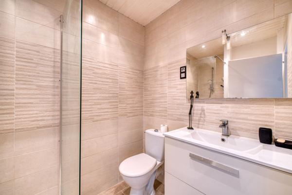 Charentaise rénovée dans un village de Dolus