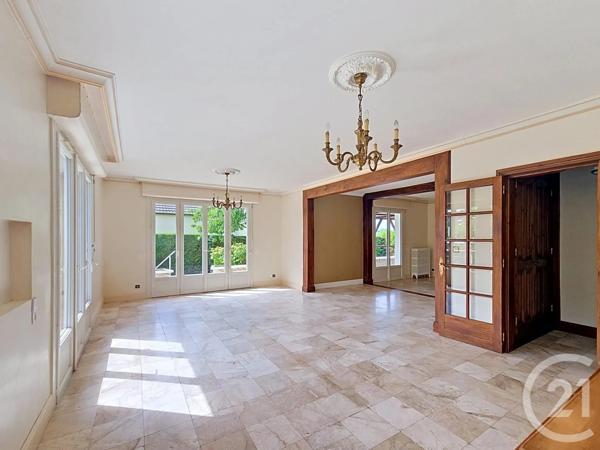 Maison à vendre  8 pièces - 202,48 m 2   LOUVIGNY  - 14