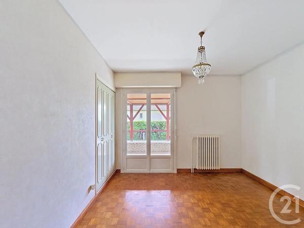 Maison à vendre  8 pièces - 202,48 m 2   LOUVIGNY  - 14