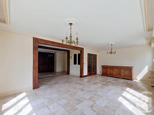 Maison à vendre  8 pièces - 202,48 m 2   LOUVIGNY  - 14