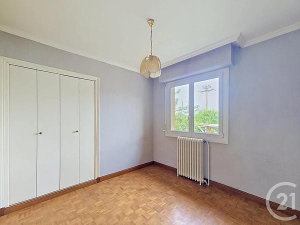 Maison à vendre  8 pièces - 202,48 m 2   LOUVIGNY  - 14