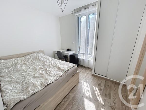 Appartement F2 à vendre  2 pièces - 22 m2 LE KREMLIN BICETRE - 94