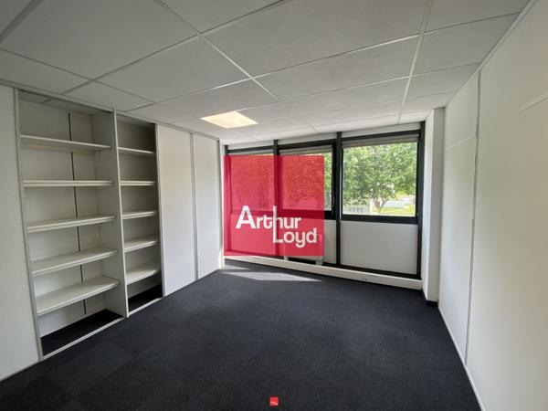 Bureaux à louer à Echirolles avec ascenseur et parkings