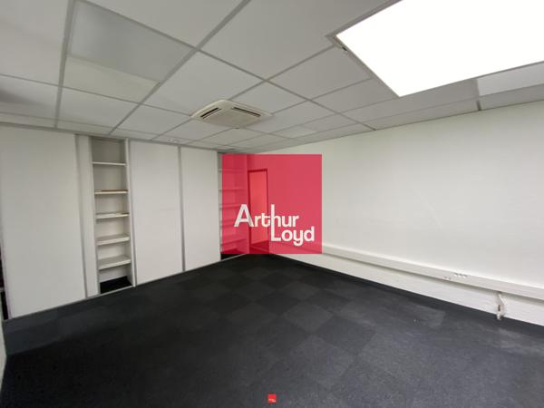 Bureaux à louer à Echirolles avec ascenseur et parkings
