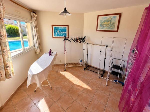 Maison spacieuse de 280 m² sur parcelle de 1760 m² à Villelongue-de-la-Salanque