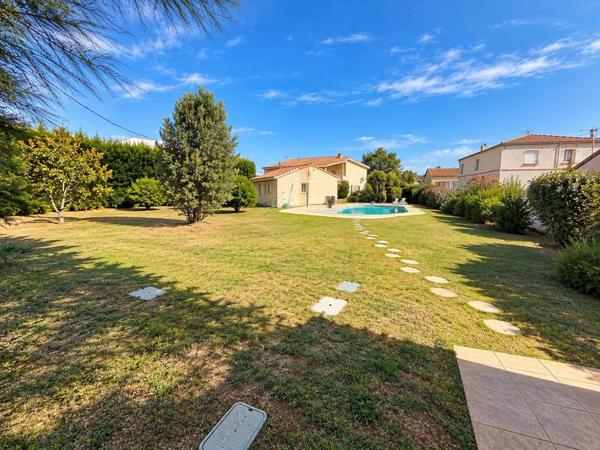 Maison spacieuse de 280 m² sur parcelle de 1760 m² à Villelongue-de-la-Salanque