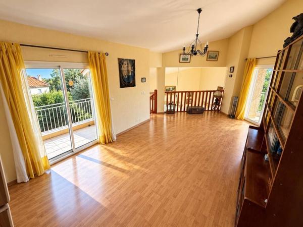 Maison spacieuse de 280 m² sur parcelle de 1760 m² à Villelongue-de-la-Salanque