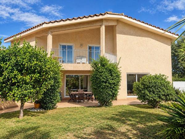 Maison spacieuse de 280 m² sur parcelle de 1760 m² à Villelongue-de-la-Salanque