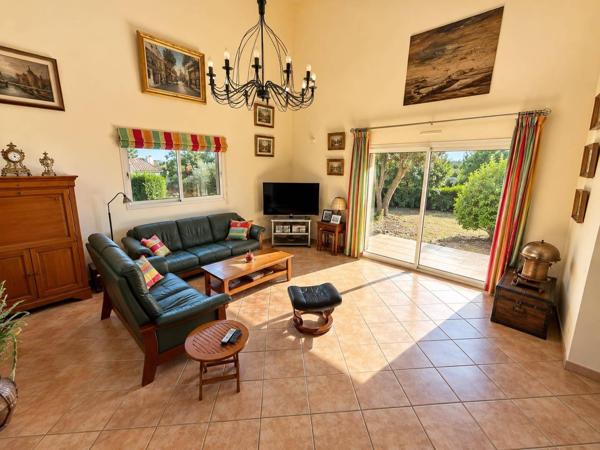 Maison spacieuse de 280 m² sur parcelle de 1760 m² à Villelongue-de-la-Salanque