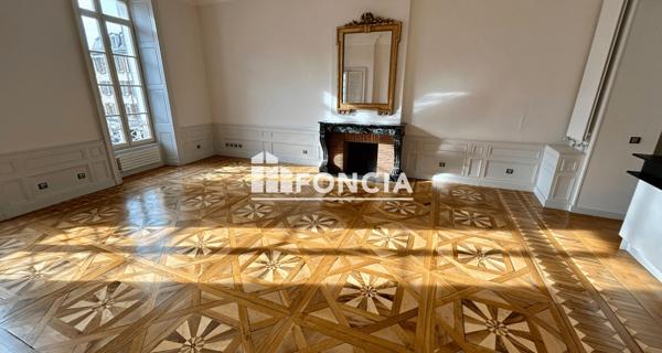 À vendre Appartement 4 pièces 143 m² - Vienne 38200
