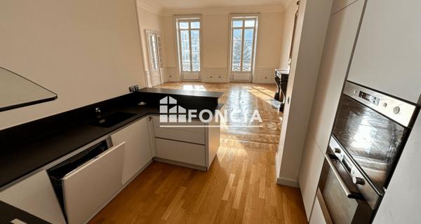 À vendre Appartement 4 pièces 143 m² - Vienne 38200