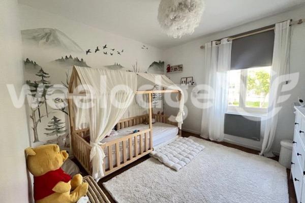 Maison à vendre 5 pièces de 90,4 m² à Forges-les-Eaux