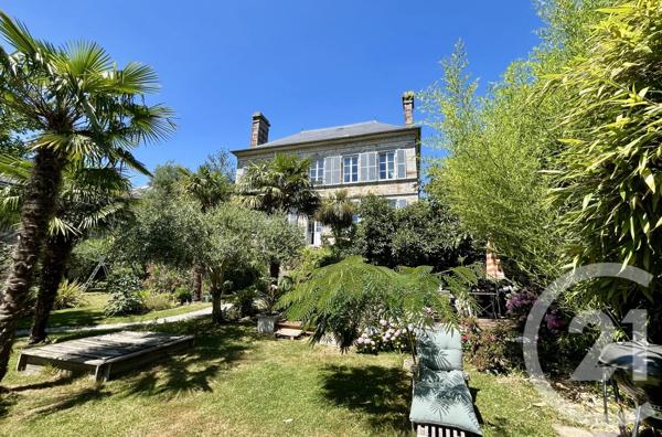 Maison à vendre  11 pièces - 312 m 2   DOMFRONT  - 61