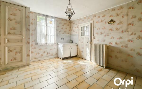 Maison à vendre    7 pièces •  Pont-Sainte-Maxence