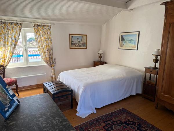 Charmante maison ancienne - centre ville L'EPINE - 142 m2