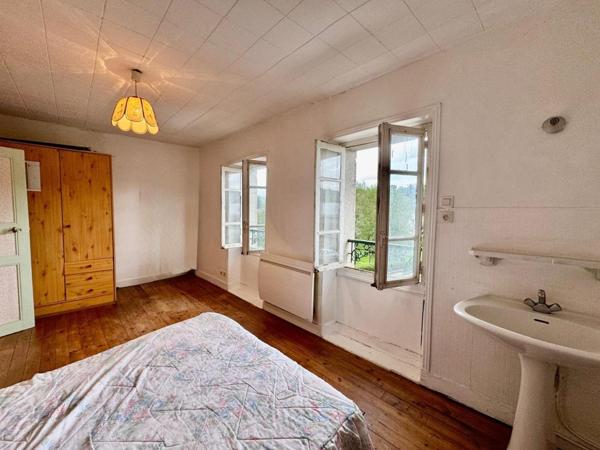 Le charme d’une maison de bourg, le confort du quotidien et la promesse d’un beau projet