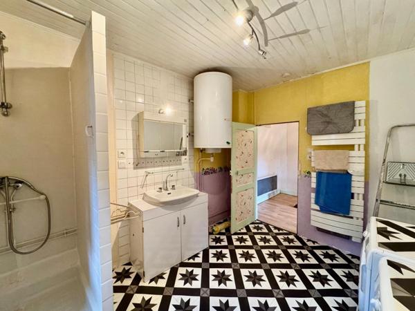 Le charme d’une maison de bourg, le confort du quotidien et la promesse d’un beau projet