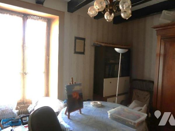Dans parc de plus de 5.000m2, PROPRIETE comprenant :
. MAISON PRINCIPALE, ANCIENNE, d'env. 225...