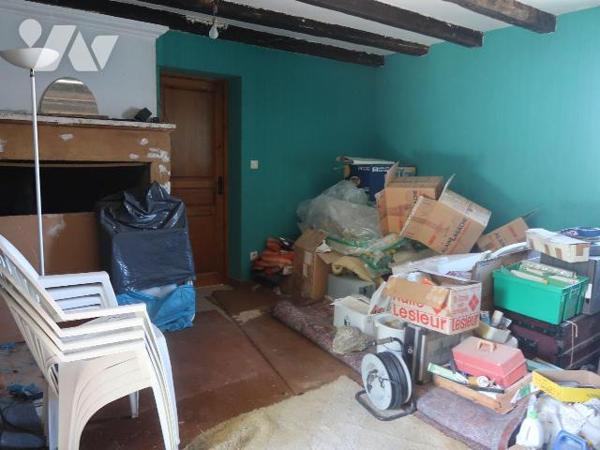 Dans parc de plus de 5.000m2, PROPRIETE comprenant :
. MAISON PRINCIPALE, ANCIENNE, d'env. 225...
