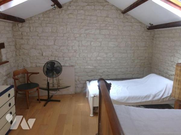 Dans parc de plus de 5.000m2, PROPRIETE comprenant :
. MAISON PRINCIPALE, ANCIENNE, d'env. 225...