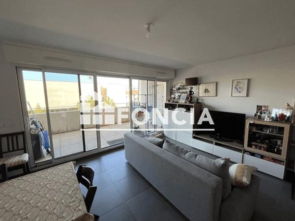 Location Appartement 3 pièces 77.6 m² - RUE CHALUCET Toulon 83000