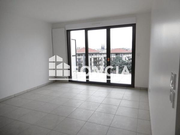 Location Appartement 3 pièces 58.5 m² - 2 TER RUE DE CHATEAUBRIAND Chamalieres 63400