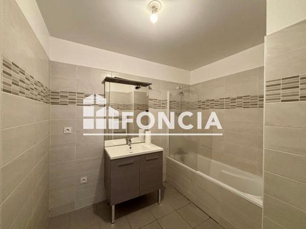 Location Appartement 3 pièces 58.5 m² - 2 TER RUE DE CHATEAUBRIAND Chamalieres 63400