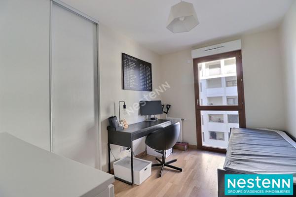 COUP DE COEUR ! Appartement de type 3 de 65.21m² avec garage fermé en sous-sol situé à Villeurbanne La Soie