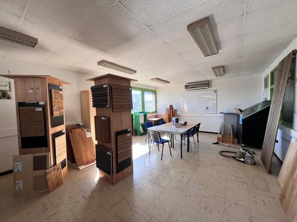 ZAC Trépillot - Sous-location - Local professionnel en étage - env. 231 m²