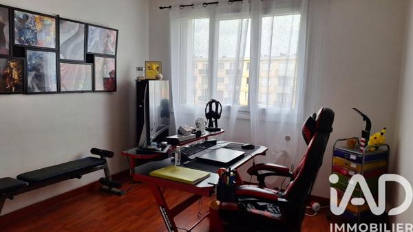 Appartement à vendre 3 pièces 75 m² Gravigny