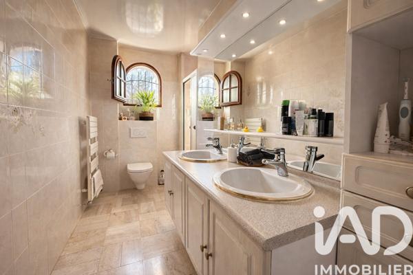 Maison à vendre 5 pièces 163,31 m² Noisy-le-Sec