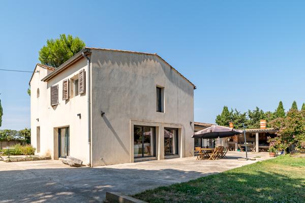 Mauguio (34130) Maison 220 m2, six chambres, 20000 m2 de terrain.