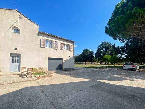 Mauguio (34130) Maison 220 m2, six chambres, 20000 m2 de terrain.