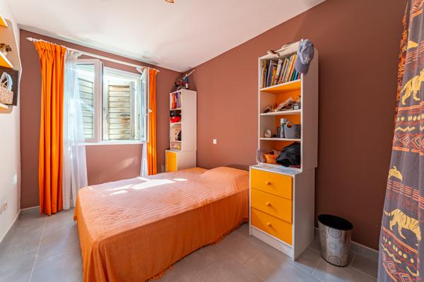 Mauguio (34130) Maison 220 m2, six chambres, 20000 m2 de terrain.