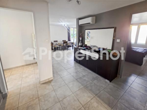 Dpt Gard (30), à vendre secteur Chantilly belle maison 84m² habitable sur un terrain clos de 469m² et 85m² environ supplémentaires aménageable et garage.