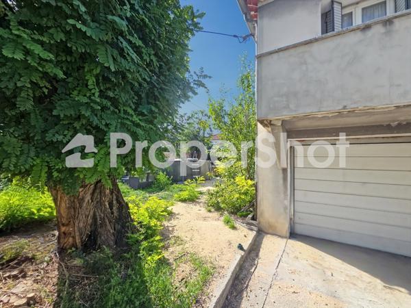 Dpt Gard (30), à vendre secteur Chantilly belle maison 84m² habitable sur un terrain clos de 469m² et 85m² environ supplémentaires aménageable et garage.