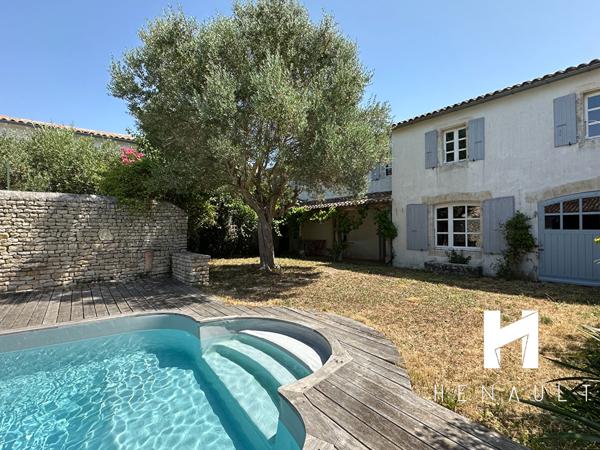 Maison Loix 8 pièce(s) 205 m2