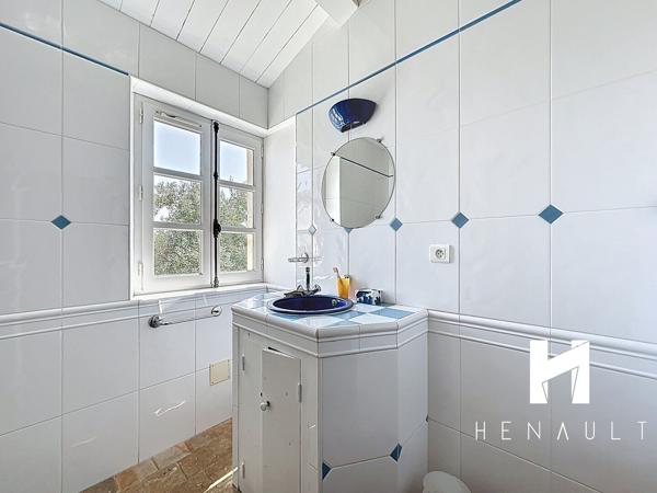 Maison Loix 8 pièce(s) 205 m2