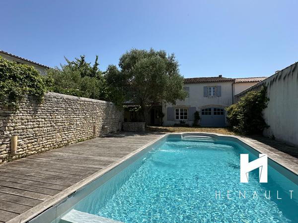 Maison Loix 8 pièce(s) 205 m2