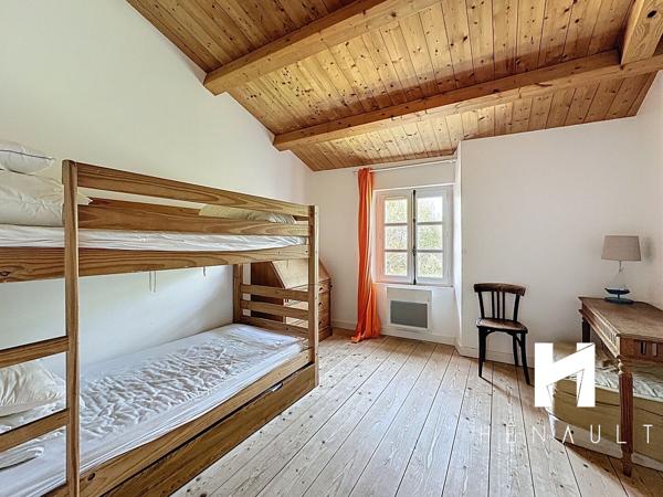 Maison Loix 8 pièce(s) 205 m2