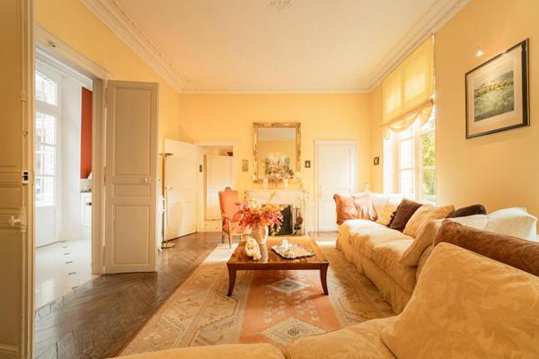 Ensemble immobilier Sézanne 14 pièces 334 m2