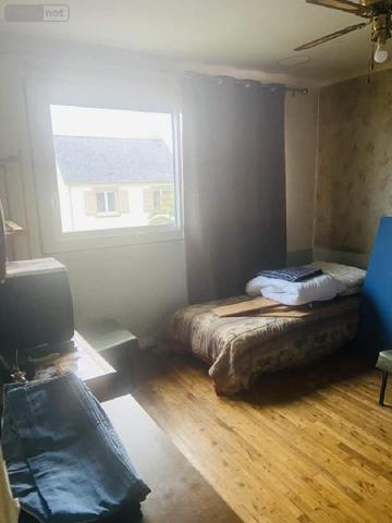 Maison à vendre à Saint-Jouan-des-Guérets en Ille-et-Vilaine (35430), ref : 089/3267 centre-ville