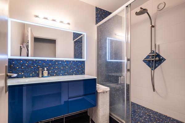 Paris (75020) PARIS 20EME ARRONDISSEMENT, 3 pièces, proche métro Saint-Fargeau (ligne 3bis)