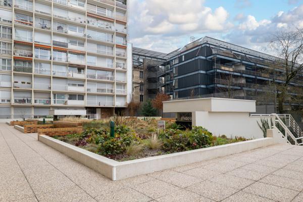 Paris (75020) PARIS 20EME ARRONDISSEMENT, 3 pièces, proche métro Saint-Fargeau (ligne 3bis)