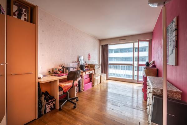 Paris (75020) PARIS 20EME ARRONDISSEMENT, 3 pièces, proche métro Saint-Fargeau (ligne 3bis)